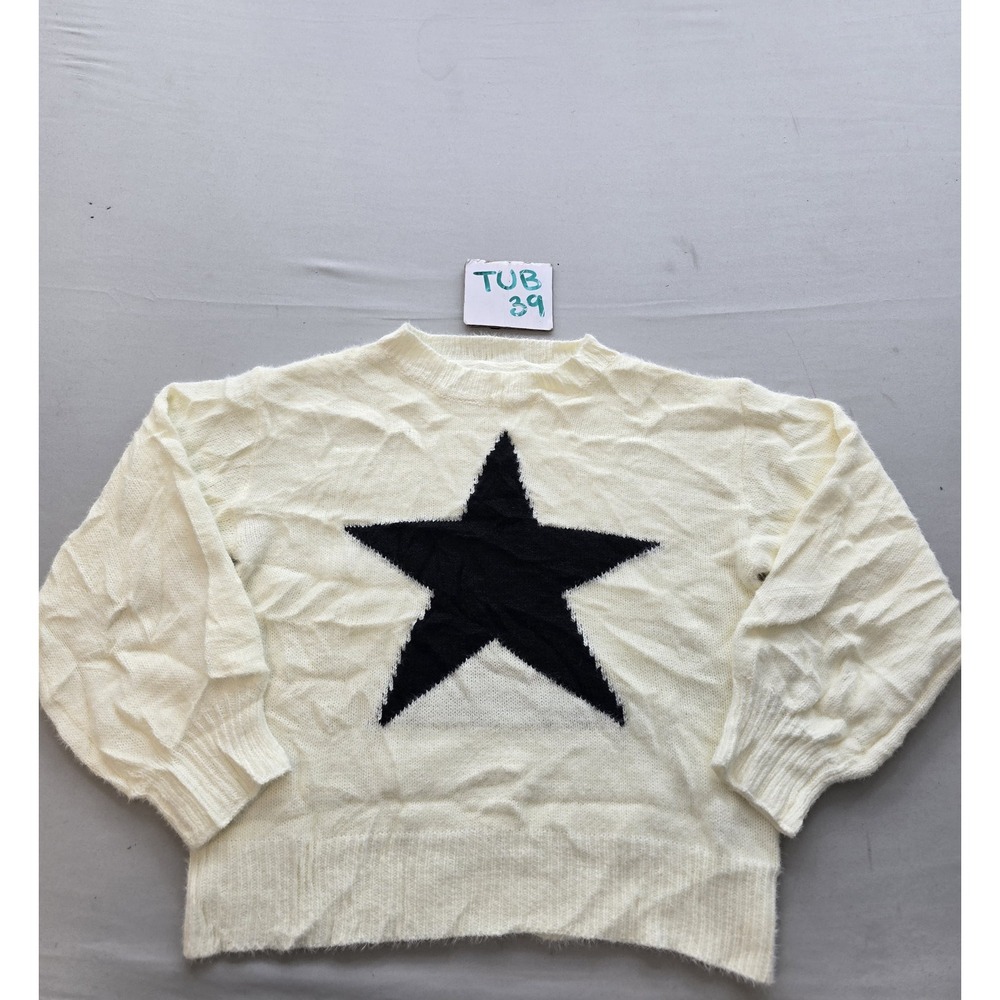 SHEIN Girls Cream Fuzzy Star Intarsia Sweater Size 12Y Crew Neck Pullover Top